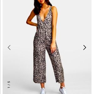 BNWT RVCA Woven Doozy Jumpsuit